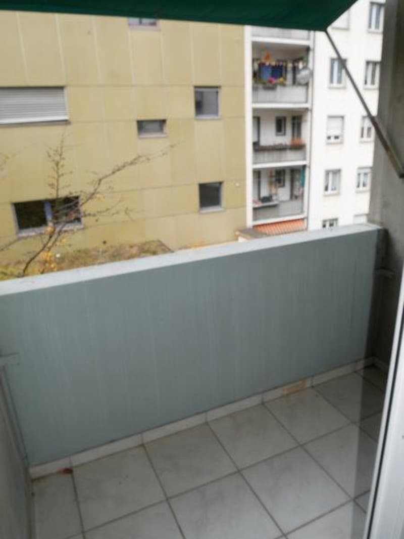 Helle 2.5-Zimmer-Wohnung mit Balkon und Lift in Basel (4)