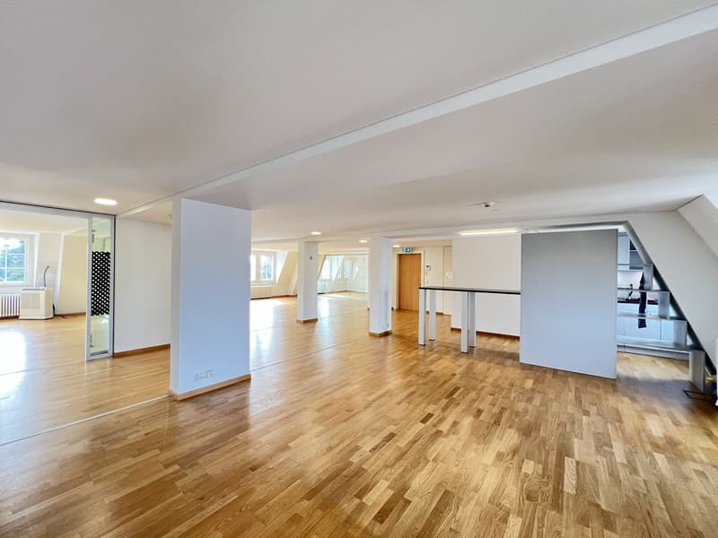 Schönes und bezugsbereites Büro im Seefeld. (3)
