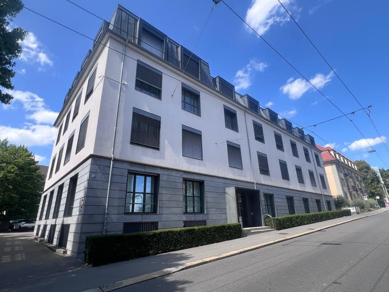 Bezugsbereite Bürofläche mit Terrasse und Parkplätzen (9)