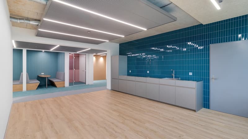 Headquarter mit exklusiver Dachterrasse und 90 Parkplätzen (4)