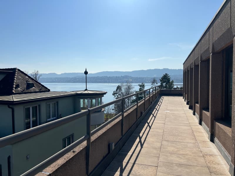 Hochwertig ausgebautes Geschäftshaus mit Terrasse und vielen Parkplätzen (8)
