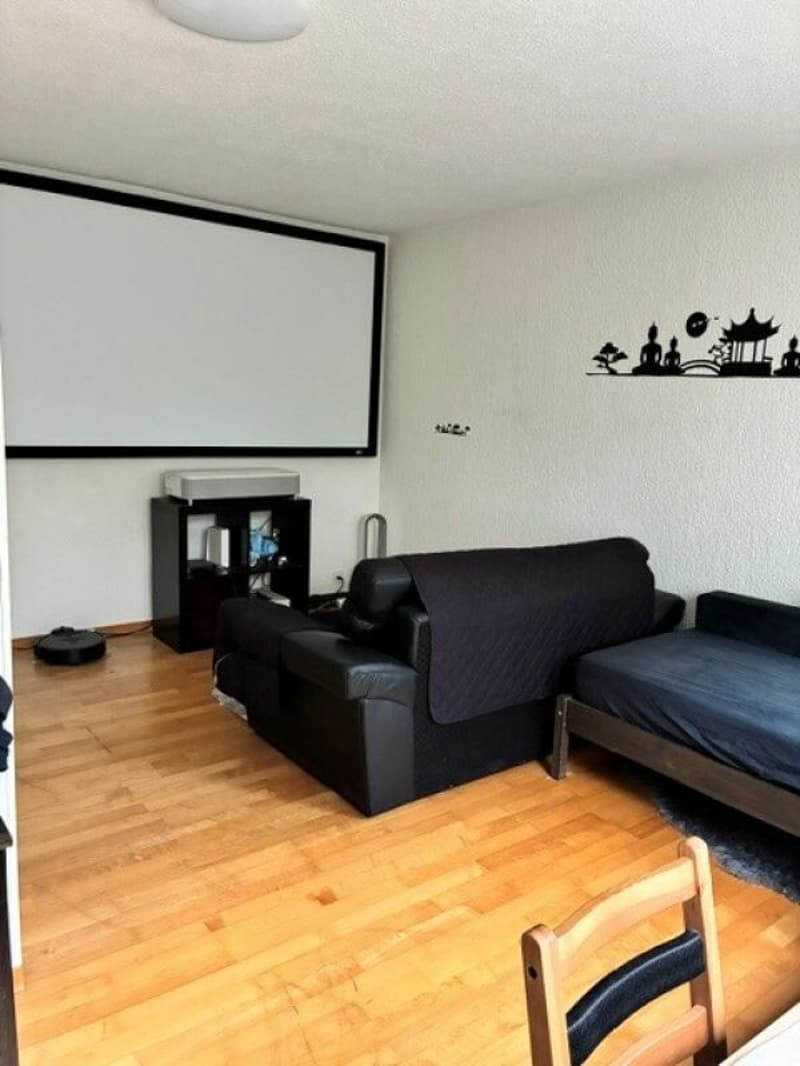 Schmucke 1.5-Zimmer-Wohnung im EG an der Töss mit sonnigem Sitzplatz (2)