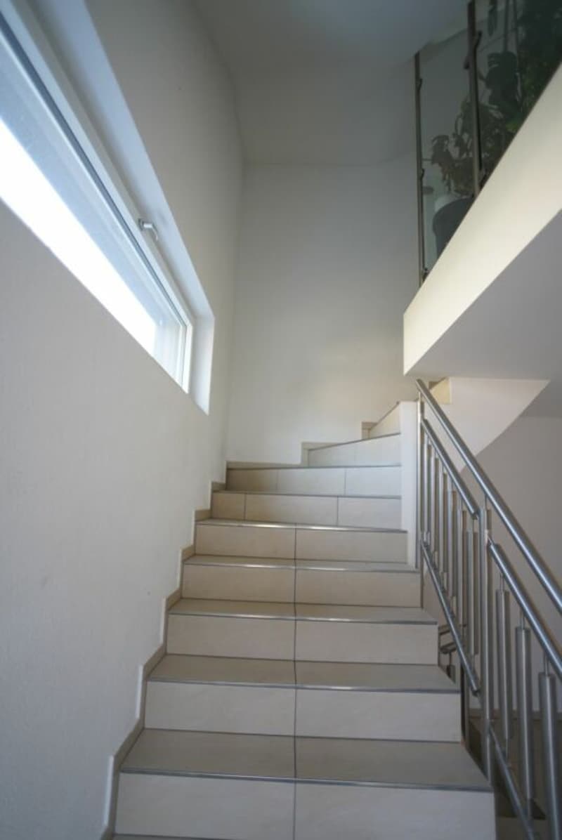 Moderne 3.5-Zimmerwohnung an sehr zentraler und schöner Lage (7)