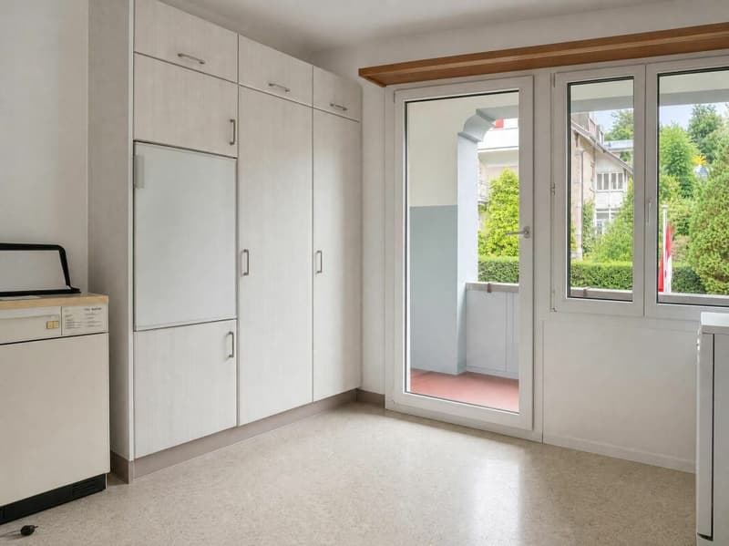 Tolle und sonnige Altbauwohnung mit Charme  - Nähe KSW (9)