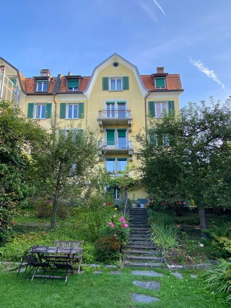 Tolle und sonnige Altbauwohnung mit Charme  - Nähe KSW (13)