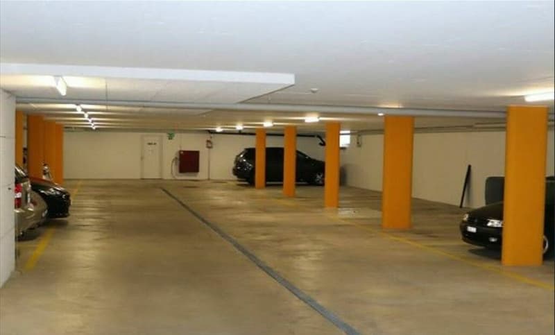 Einstellplatz in ruhiger Quartierstrasse (3)