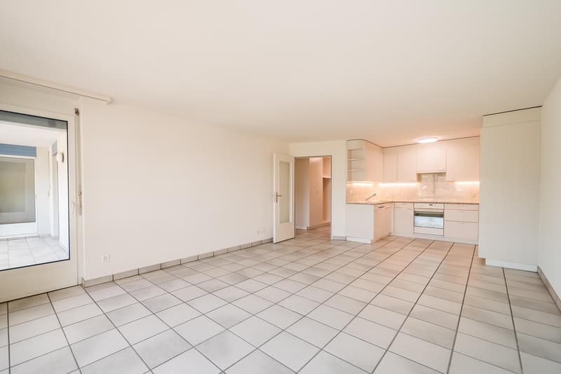 Helle wunderschöne neu renovierte 4.5-Zimmer-Wohnung an zentraler Lage. (22)