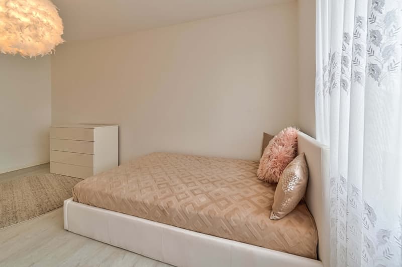 Luxuriöse 3.5-Zimmer-Wohnung in Toplage mit Ausblick (14)