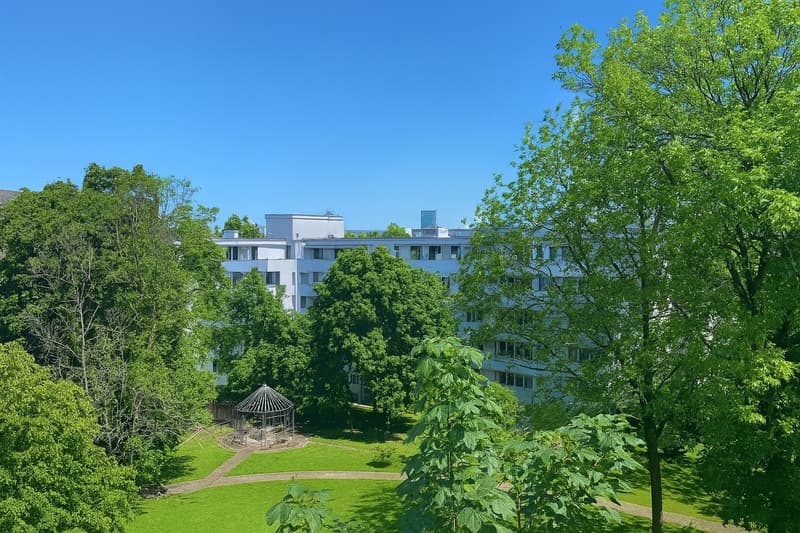 Neu renoviertes 3.5-Zimmer-Penthouse mit exklusivem Privatgarten (16)