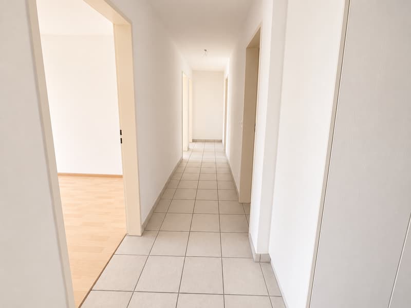 Renovierte 4.5-Zimmer-Wohnung an zentraler Lage in Ormalingen (19)