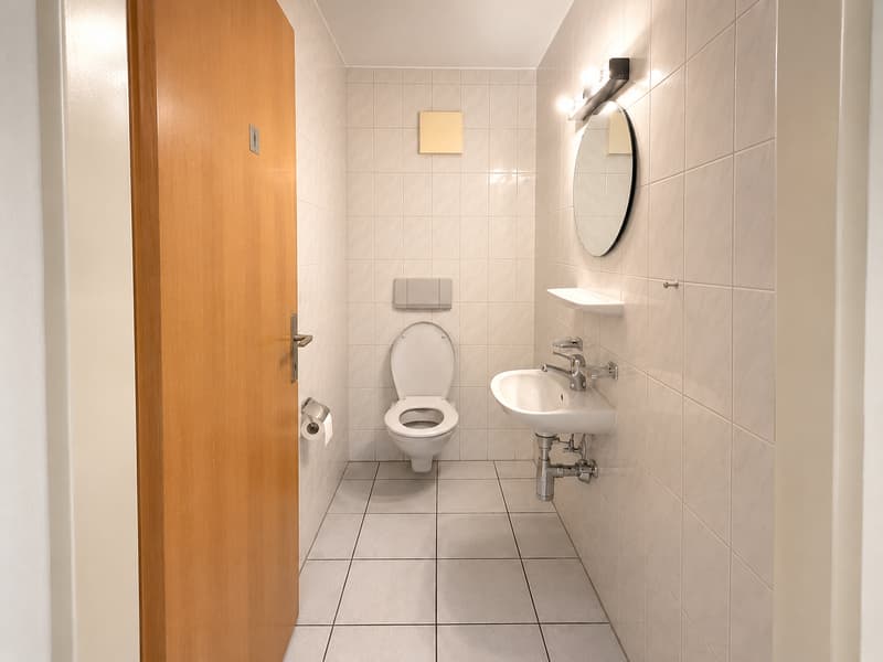 Renovierte 4.5-Zimmer-Wohnung an zentraler Lage in Ormalingen (5)
