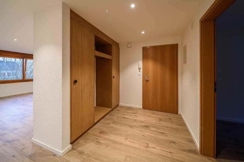 Renovierte 3.5-Zimmer-Wohnung in Oensingen mit Balkon (4)