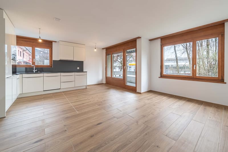 Renovierte 2.5-Zimmer-Wohnung in Oensingen mit Balkon (5)