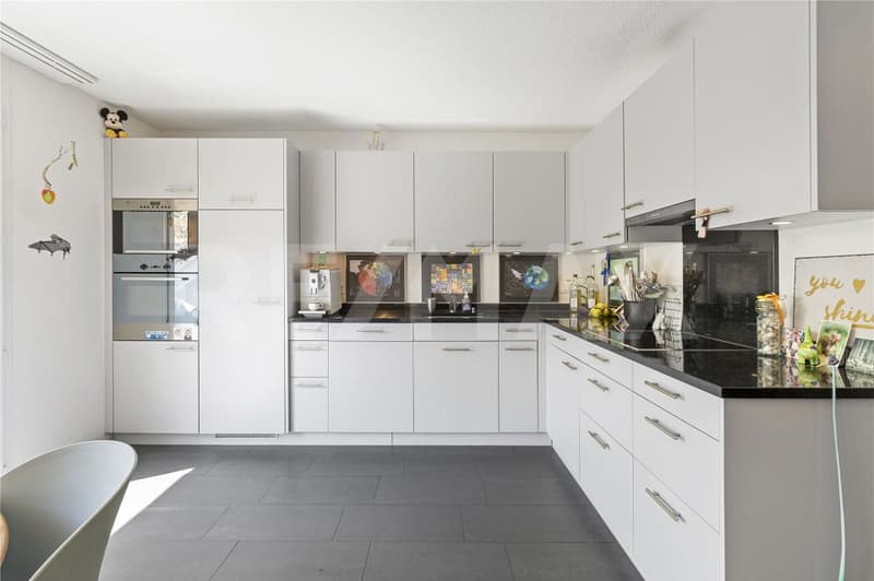 4 ½-Zimmer-Maisonette-Wohnung, hell, modern und mit zwei Balkonen (2)