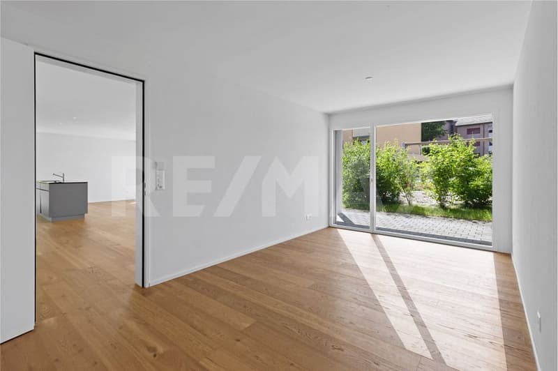 2 ½-Zimmer-Gartenwohnung, hell, modern und mit grossem Sitzplatz (3)