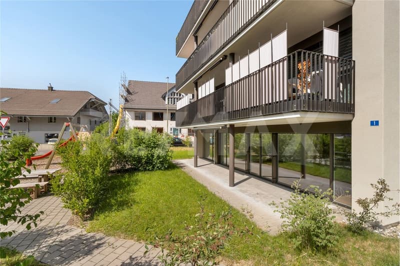 2 ½-Zimmer-Gartenwohnung, hell, modern und mit grossem Sitzplatz (11)