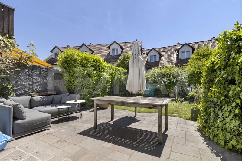 Sonniges 5 ½-Zimmer-Familienparadies mit Garten, Terrasse und viel Platz zum Wohlfühlen (3)