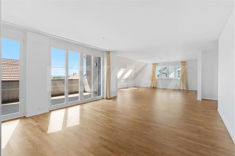 6 ½-Zimmer-Maisonettewohnung mit Bergsicht - familienfreundliches Wohnen nahe Türlersee (3)