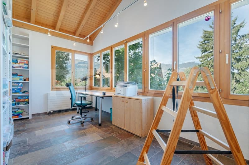 7.5 Zimmer Traumhaus mit Umschwung und Bergblick (6)