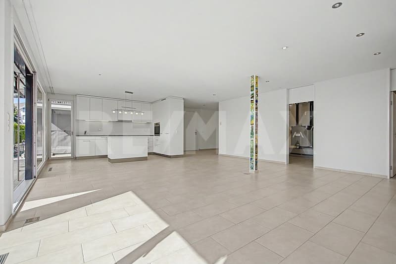 Moderne Terrassenwohnung mit Sicht über Affoltern am Albis (4)