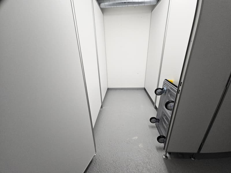 Storage rooms 2.5m2 to 3.5m2. Uncomplicated, modern and dry. (3)