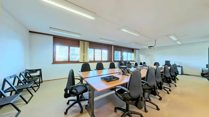 Ufficio di rappresentanza fronte Lago - Frazionabile su misura (5)