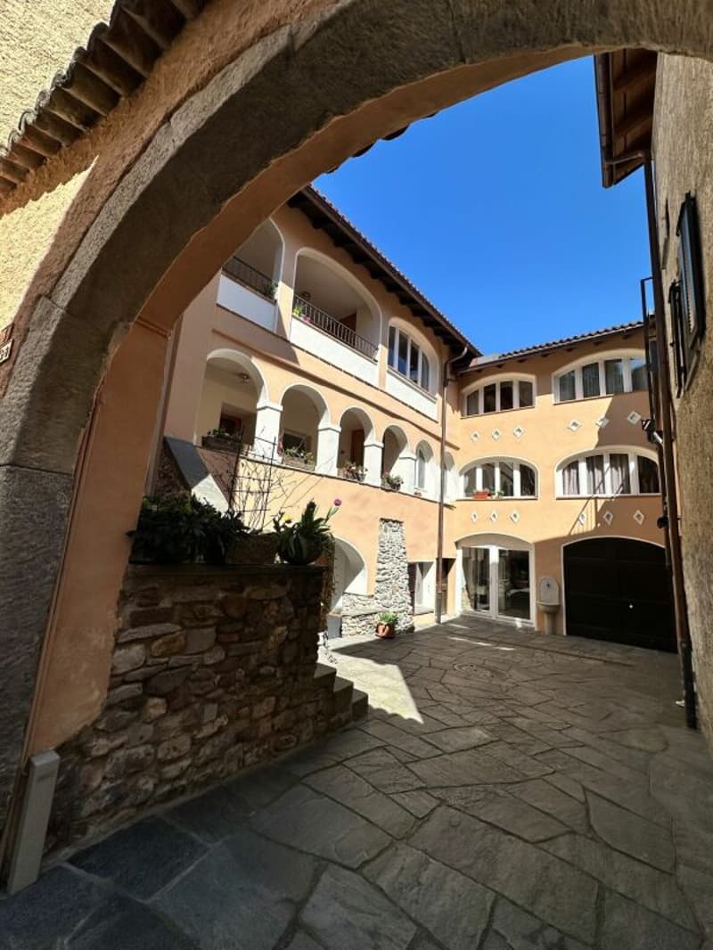 Incantevole 3 locali in casa storica vicino al lago (10)