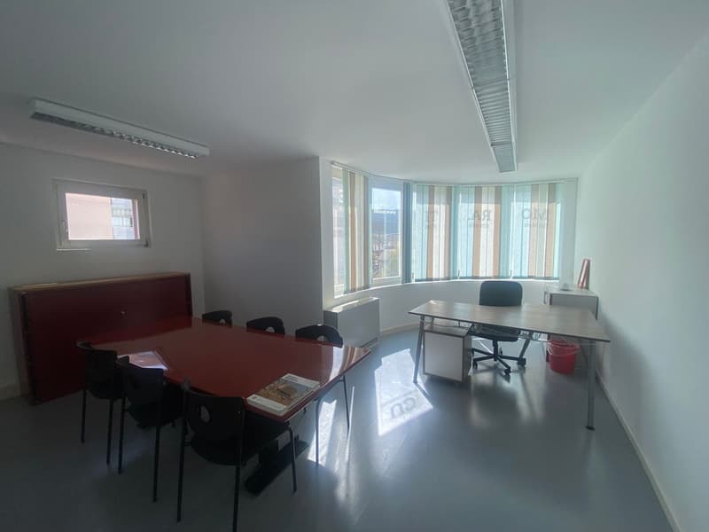 Agno - Ufficio arredato in affitto - 2.5 locali, 75 mq con terrazzo - P29 (3)