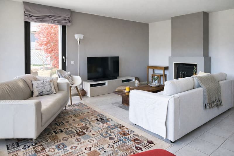 Casa unifamiliare immersa nel verde con vista panoramica e ampia terrazza a Vacallo (6)