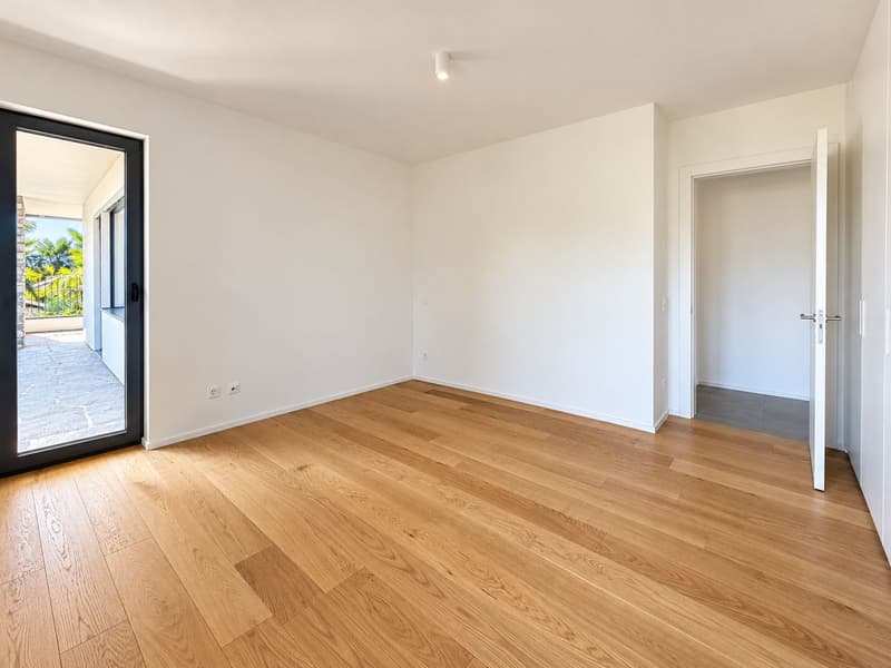 Porza - Elegante appartamento 3.5 locali con vista lago, terrazzo e giardino privato (5)