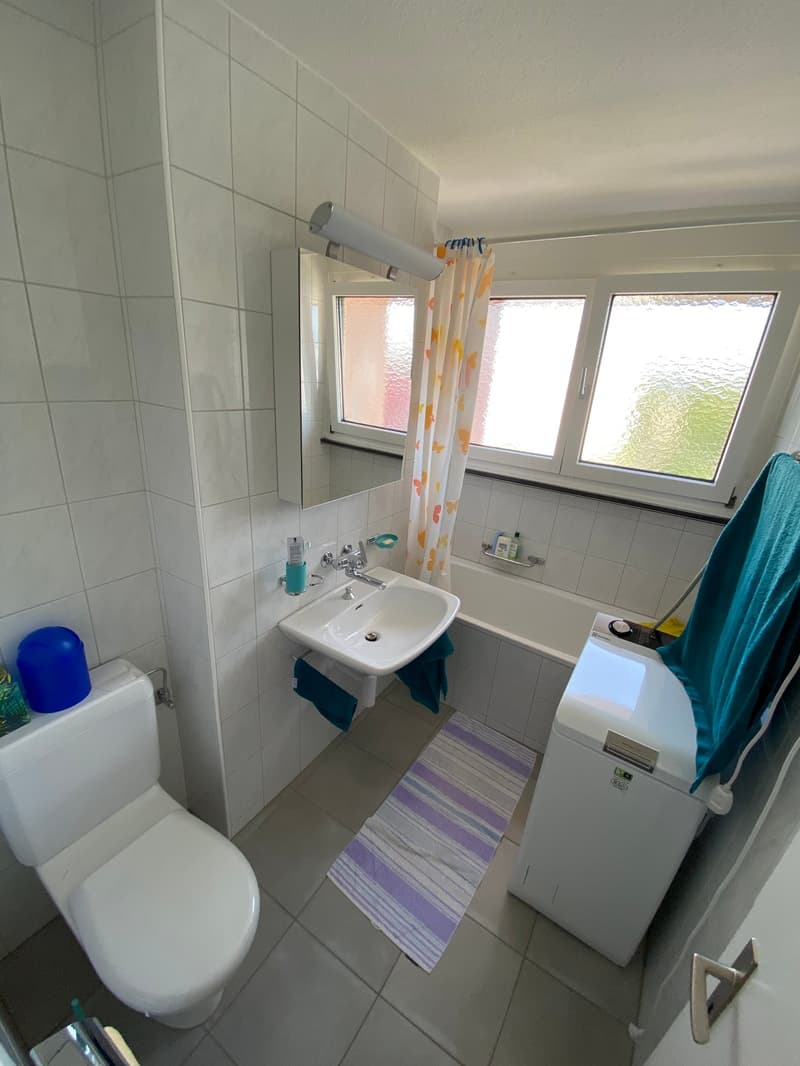 Helle 3-Zimmer-Wohnung mit Balkon im 4. Stock in Kloten (5)