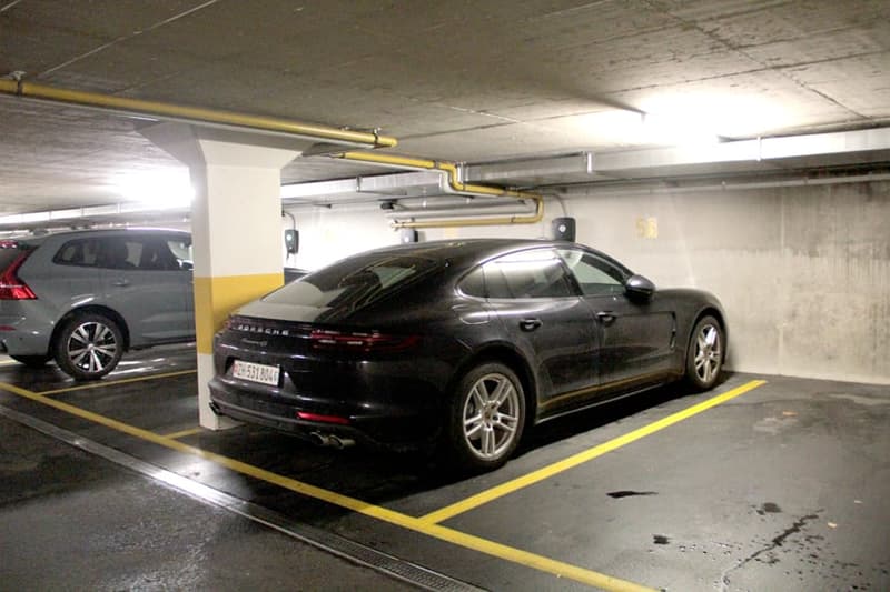 Einstellplatz in Tiefgarage mit eigenem Emobilityanschluss in schöner Überbauung (3)