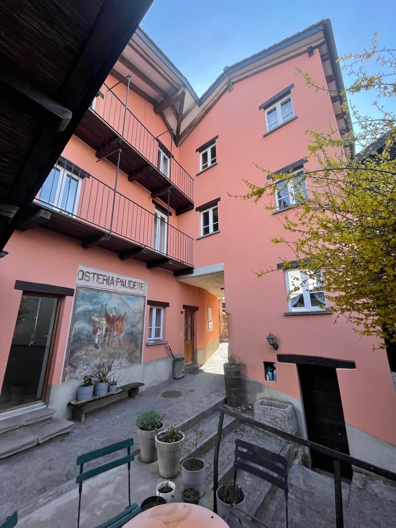 Ex osteria Paudese con foresteria e grotto. (11)
