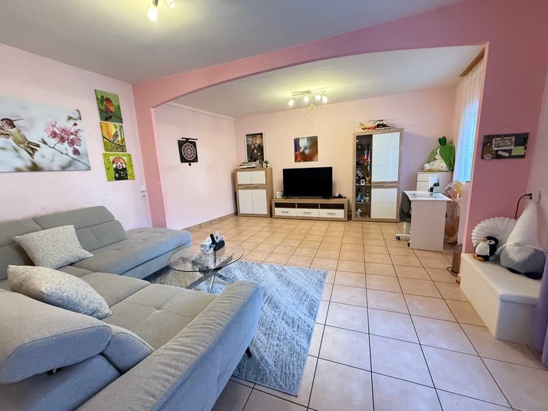 Casa monofamiliare a Giubiasco con grande giardino e spazio per tutti. (4)