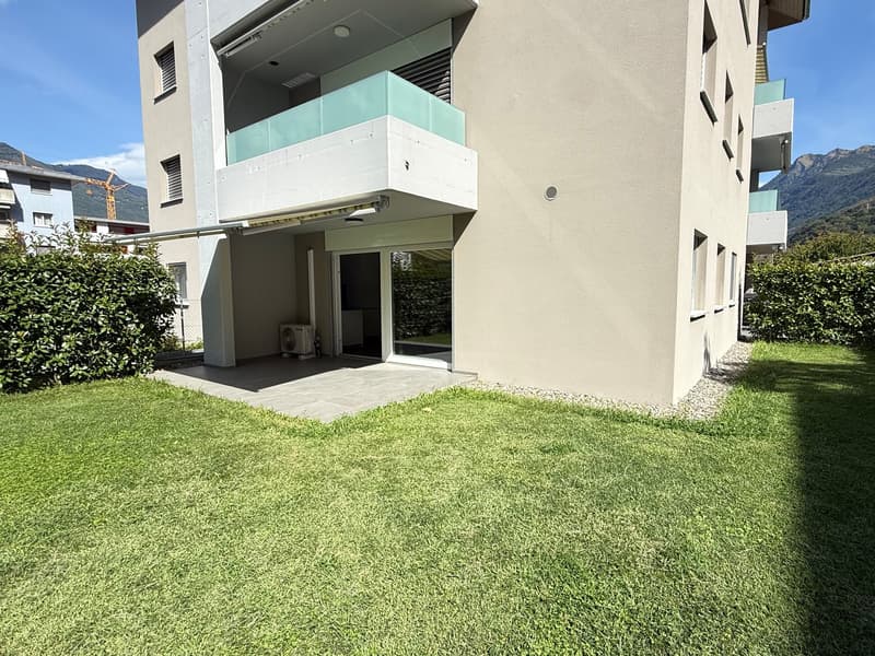Appartamento di 3.5 locali dotato di tutti i confort e giardino privato! (11)