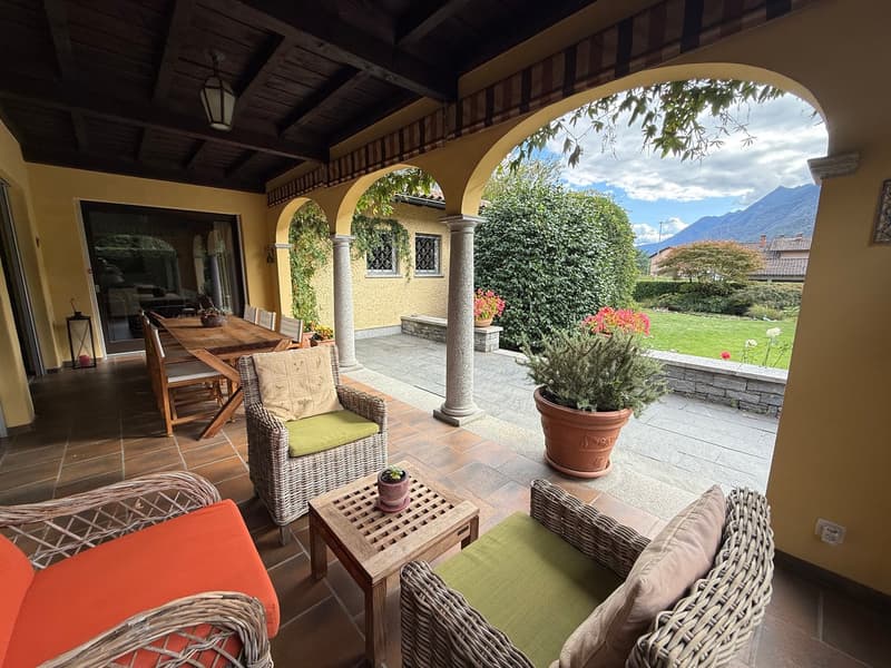 Villa di pregio con tratti di unicità ed eleganza (8)