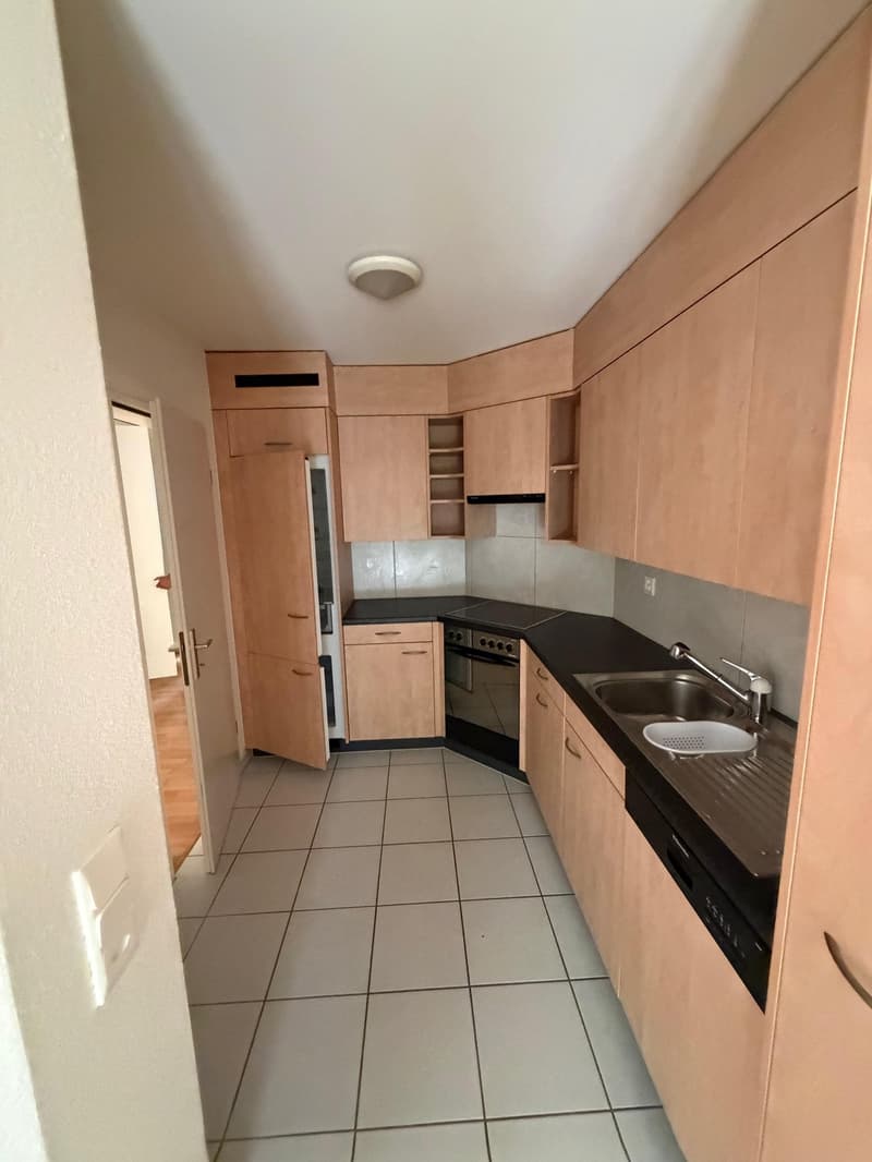 Wunderschöne 2.5 Zimmerwohnung mit Gartensitzplatz! (2)