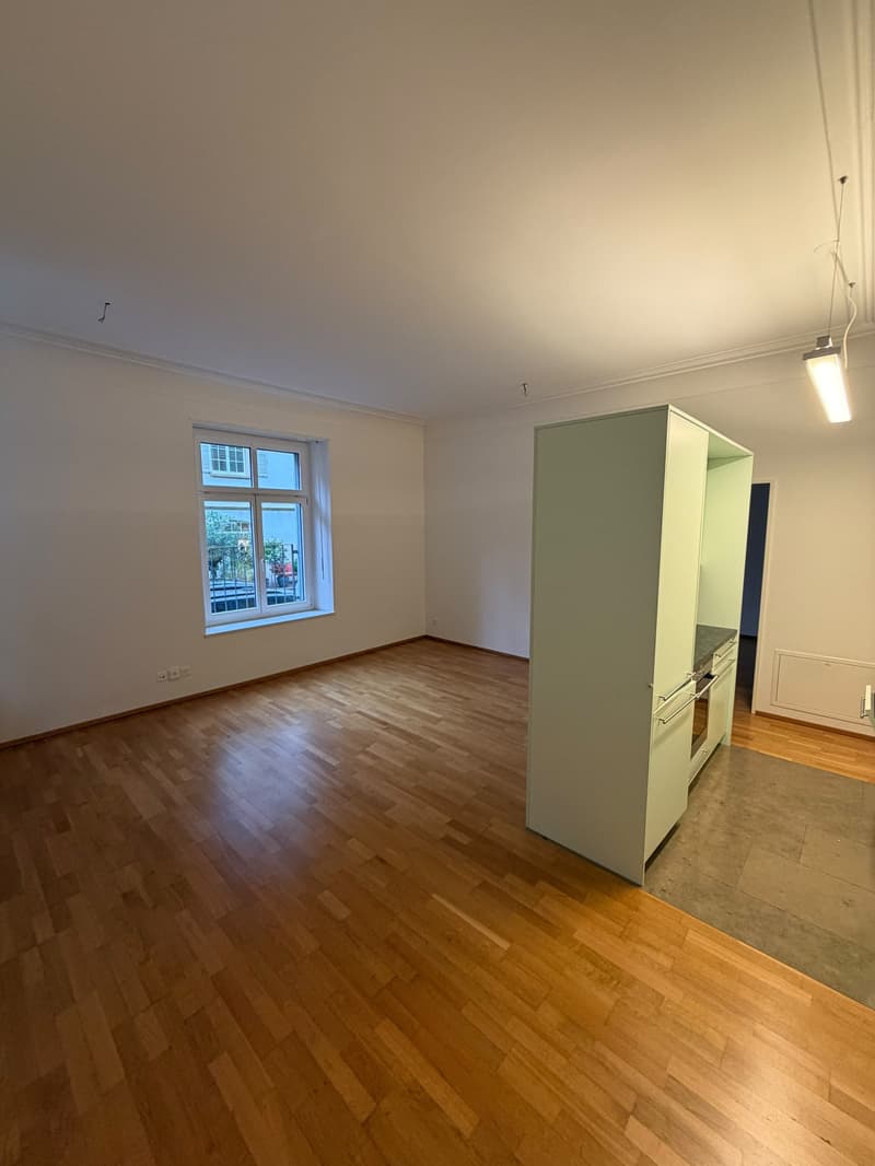 Wunderschöne 2 Zimmerwohnung an top Lage zu vermieten! (3)