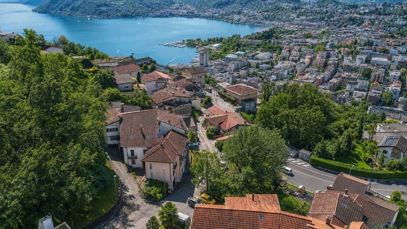 Moderna Villa di Pregio con Piscina a Pochi Minuti dal Lugano Centro (5)