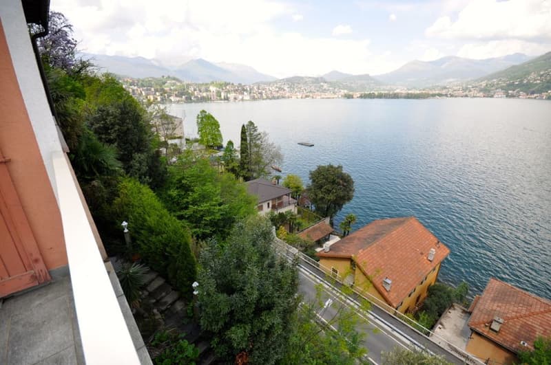 Terreno vista lago con villetta da ampliare o demolire a Paradiso (7)