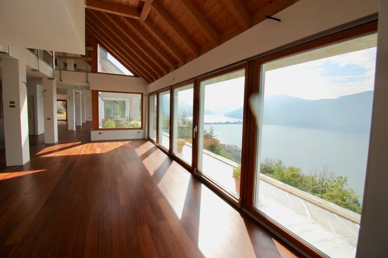 Moderna Villa di Lusso con Vista lago di Lugano a Campione d'Italia (13)