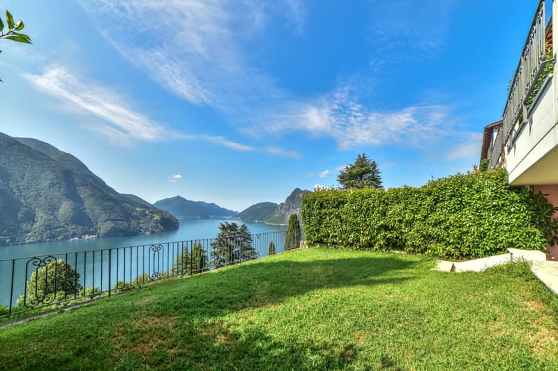Elegante Duplex con Giardino e Vista Mozzafiato sul Lago di Lugano (3)