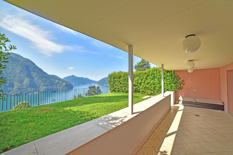 Elegante Duplex con Giardino e Vista Mozzafiato sul Lago di Lugano (5)