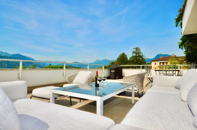 Appartamento di Lusso con Panoramica Terrazza e Monolocale (3)