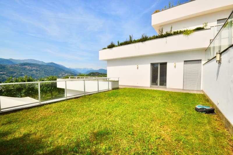 Appartamento di Lusso con Panoramica Terrazza e Monolocale (8)