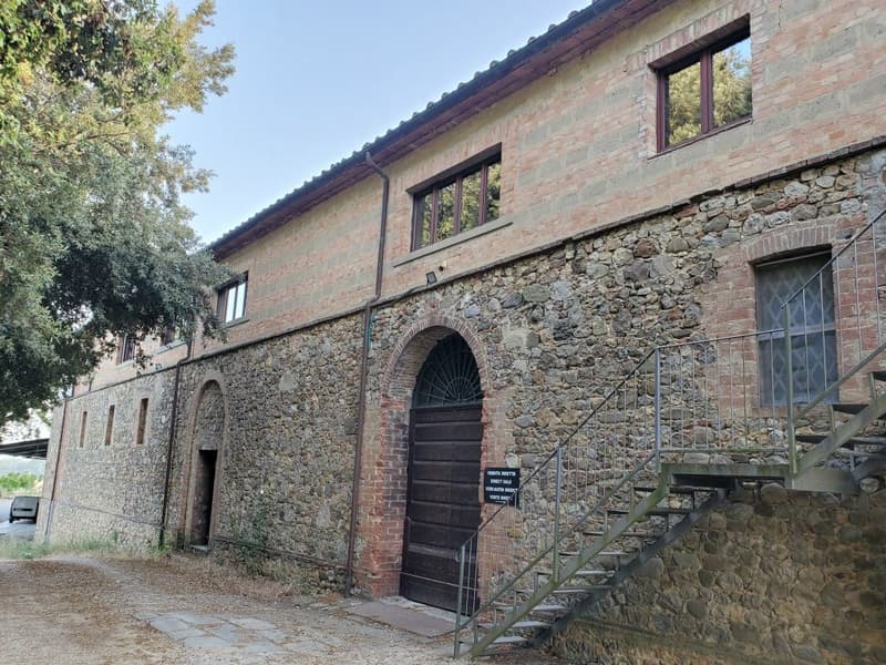 Vigneti di ca. 500 ettari con Ulivi, Bosco con Tartufi in Chianti (5)