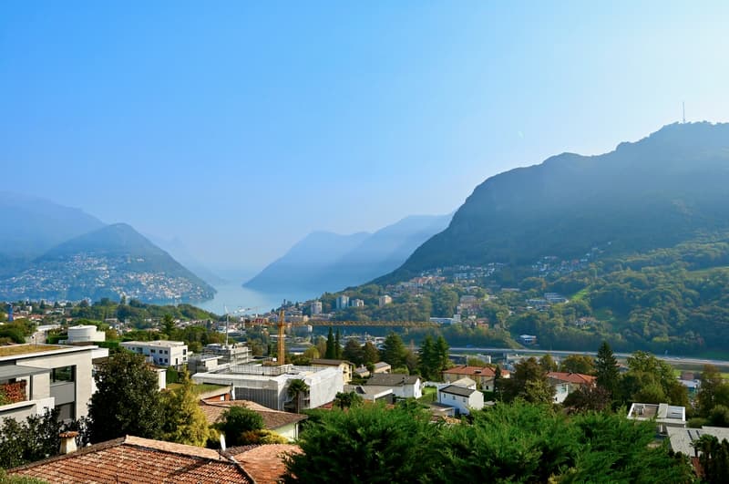 Duplex di Lusso con Giardino e Vista sul Lago di Lugano a Montagnola (2)