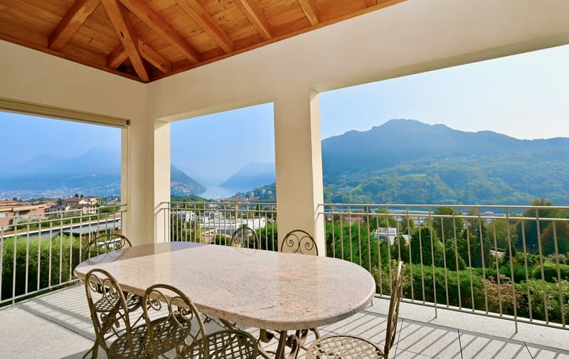 Duplex di Lusso con Giardino e Vista sul Lago di Lugano a Montagnola (1)
