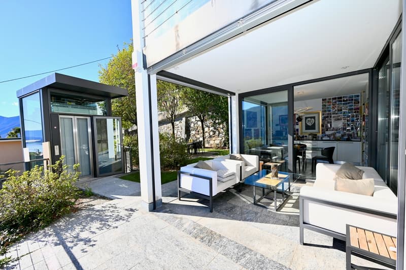 VILLA CON VISTA LAGO. STILE MINIMALISTA. MASSIMO LUSSO (3)