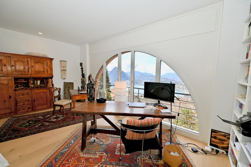 Eleganza e Carattere: Appartamento Triplex con Vista Panoramica (3)